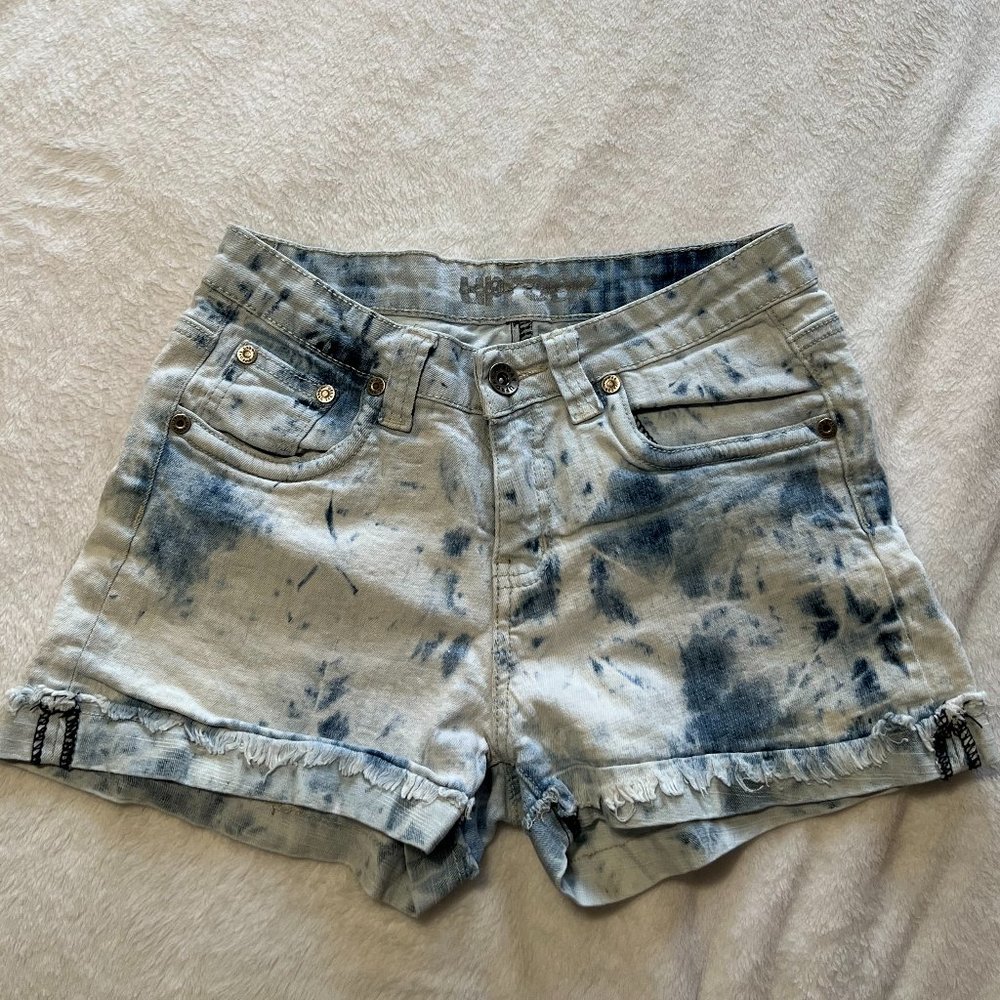 White Wash Tie Dye Up Roar Jean Shorts